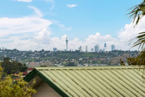 Photo of property in 1/16 Gills Road, Bucklands Beach, Auckland, 2014