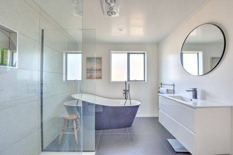 Photo of property in 19 Charlton Road, Gore, 9710