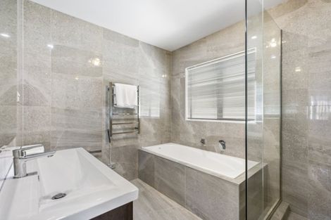 Photo of property in 15c Omana Road, Papatoetoe, Auckland, 2025