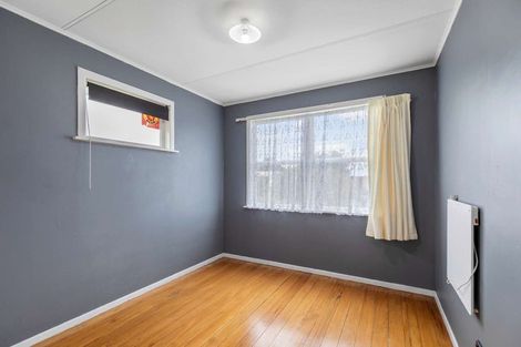 Photo of property in 25 Tainui Street, Castlecliff, Whanganui, 4501