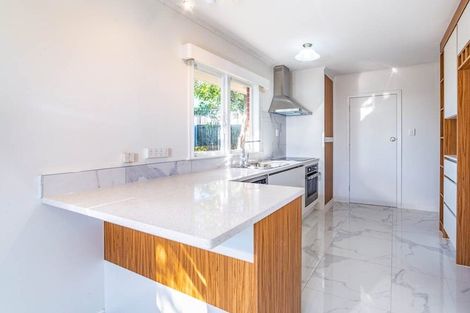 Photo of property in 4 Seaview Road, Glenfield, Auckland, 0629