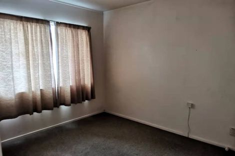 Photo of property in 2 Italia Grove, Mount Wellington, Auckland, 1060