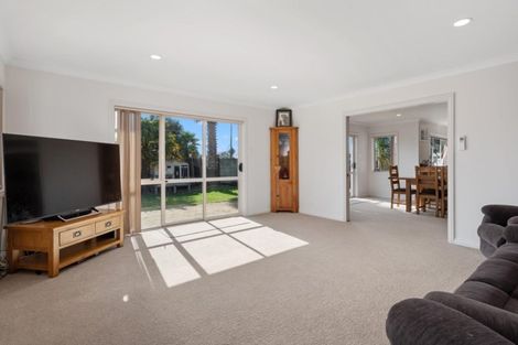 Photo of property in 12 Palomino Place, Papamoa Beach, Papamoa, 3118