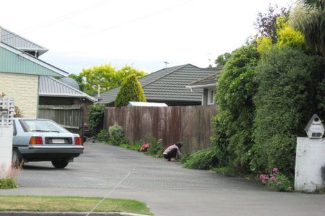 Photo of property in 1/209 Withells Road, Avonhead, Christchurch, 8042