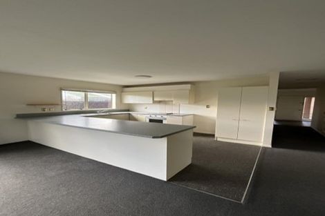 Photo of property in 6 Blue Gum Place, New Brighton, Christchurch, 8083