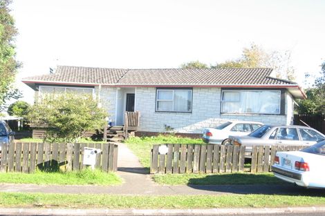 Photo of property in 2 Awakino Place, Manurewa, Auckland, 2102