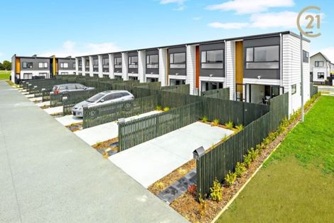 Photo of property in 3 Beardmore Lane, Papakura, 2110