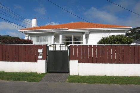 Photo of property in 287 Karori Road, Karori, Wellington, 6012