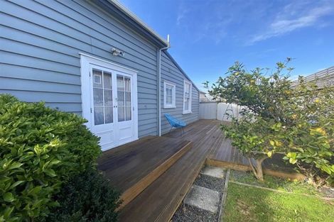 Photo of property in 205 Mount Smart Road, Onehunga, Auckland, 1061