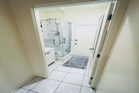 Photo of property in 90 Godley Road, Green Bay, Auckland, 0604