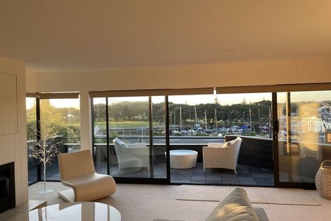 Photo of property in 1/1 Commodore Parry Road, Castor Bay, Auckland, 0620