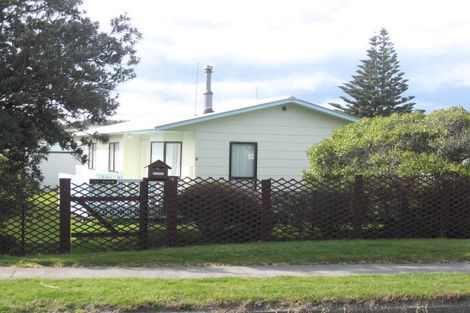 Photo of property in 76 Rua Avenue, Waitarere Beach, Levin, 5510