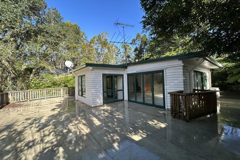 Photo of property in 223 Woodlands Park Road, Titirangi, Auckland, 0604