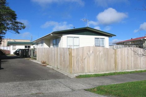 Photo of property in 40 Geraldine Crescent, Cloverlea, Palmerston North, 4412