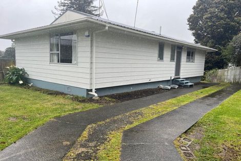 Photo of property in 4 Citril Place, Red Hill, Papakura, 2110