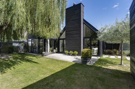 Photo of property in 1 Larkins Way, Arthurs Point, Queenstown, 9371