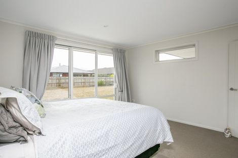 Photo of property in 17 Stoneleigh Drive, Solway, Masterton, 5810