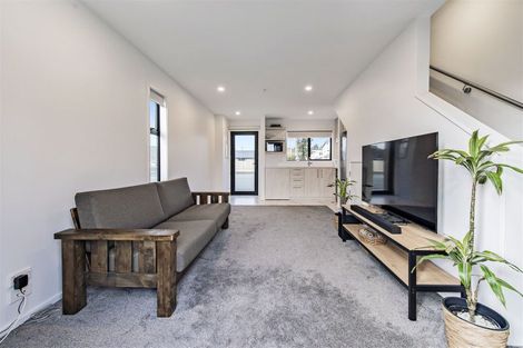 Photo of property in 2/241 Lincoln Road, Addington, Christchurch, 8024