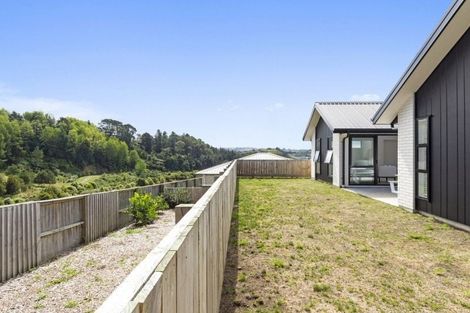 Photo of property in 38 Puhirake Crescent, Pyes Pa, Tauranga, 3112