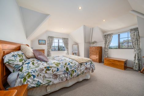 Photo of property in 158 Westchester Drive, Churton Park, Wellington, 6037