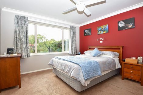 Photo of property in 240 High Street North, Carterton, 5713