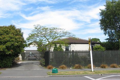 Photo of property in 4 Royal Park Drive, Parklands, Christchurch, 8083