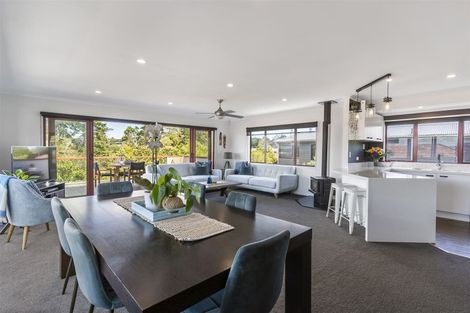 Photo of property in 43 Cockle Bay Road, Cockle Bay, Auckland, 2014