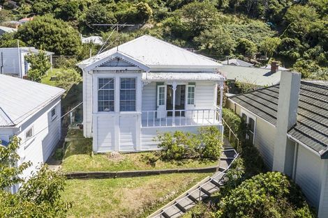 Photo of property in 236 Ohiro Road, Brooklyn, Wellington, 6021