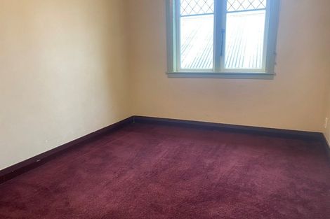 Photo of property in 73 Todman Street, Brooklyn, Wellington, 6021