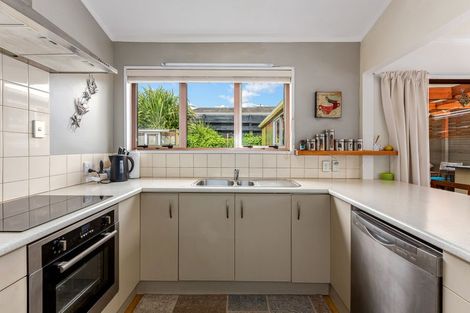 Photo of property in 15 Cassley Crescent, Papakowhai, Porirua, 5024