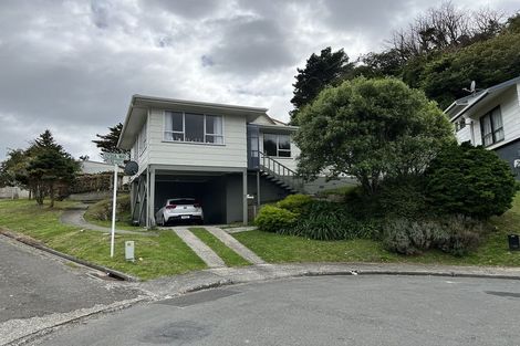 Photo of property in 38 Fiona Grove, Karori, Wellington, 6012