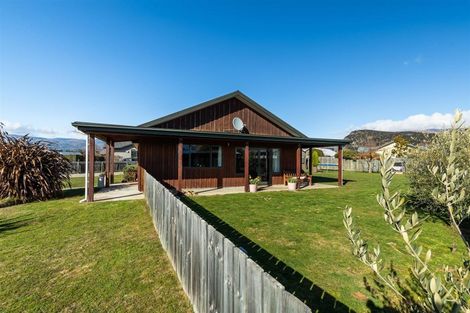 Photo of property in 24 Frye Crescent, Albert Town, Wanaka, 9305