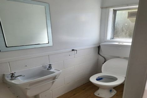 Photo of property in 64 Lavery Place, Sunnynook, Auckland, 0632