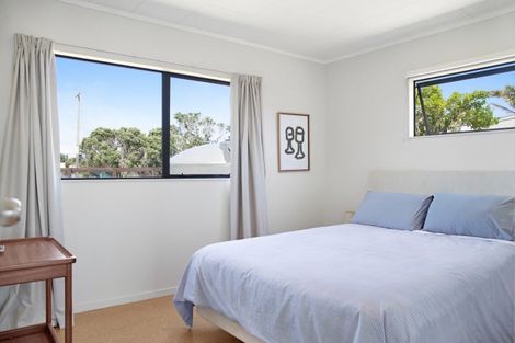 Photo of property in 759 Whangaruru North Road, Whangaruru, Russell, 0184