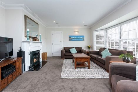 Photo of property in 24 Cheriton Road, Mellons Bay, Auckland, 2014