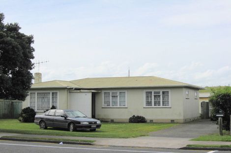 Photo of property in 28 Polson Street, Castlecliff, Whanganui, 4501