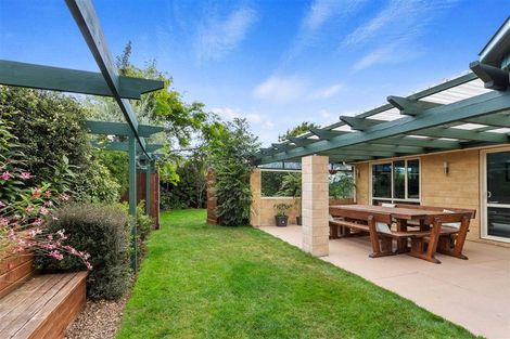 Photo of property in 15 Saddleback Green, Halswell, Christchurch, 8025