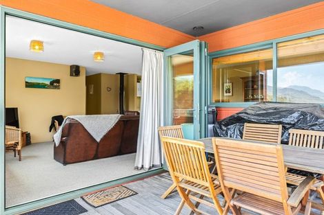 Photo of property in 209 Middle Road, Pigeon Bay, 7583