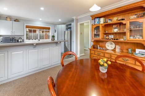 Photo of property in 233b Avonhead Road, Avonhead, Christchurch, 8042