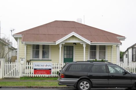 Photo of property in 404 Queen Street East, Hastings, 4122