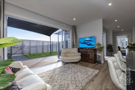 Photo of property in 121 Tapu Road, Huapai, Kumeu, 0810