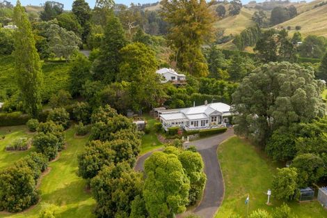 Photo of property in 19 Oliver Road, Eastern Beach, Auckland, 2012