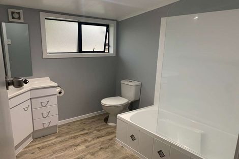 Photo of property in 25 Hillcrest Road, Hatfields Beach, Orewa, 0931