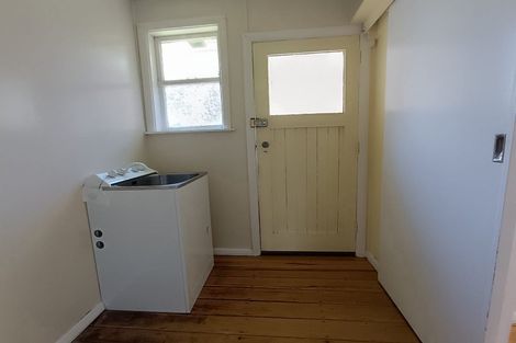 Photo of property in 33 Jillett Street, Titahi Bay, Porirua, 5022