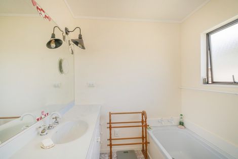 Photo of property in 133 Robinson Road, Whitianga, 3510