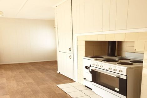 Photo of property in 56 Old Wairoa Road, Papakura, 2110