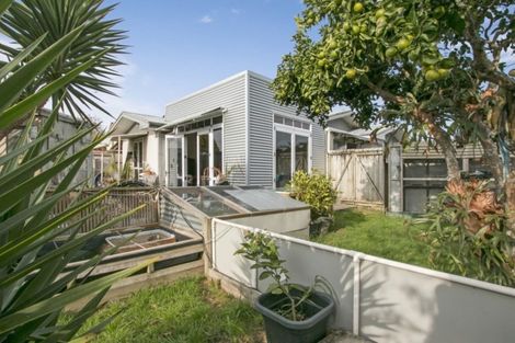 Photo of property in 2 Major Street, Katikati, 3129