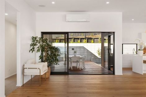 Photo of property in 8 Francis Mill Grove, Westmorland, Christchurch, 8025