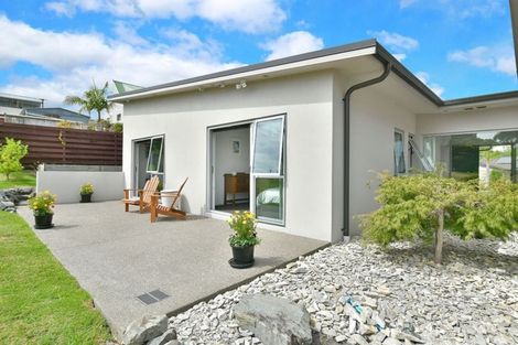 Photo of property in 37a Shakespear Road, Army Bay, Whangaparaoa, 0930