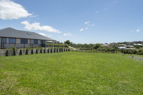 Photo of property in 35 Ridge Drive, Omokoroa, 3114